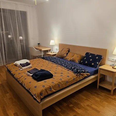 Vltava River Apartamento *